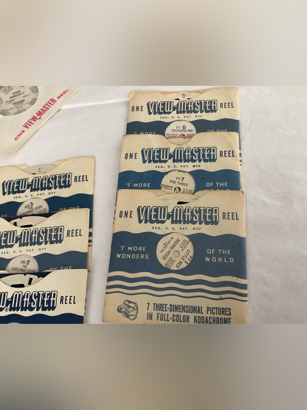 Vtg. Viewmaster Steroscope includes 47 disc’s. - Picture 4 of 6